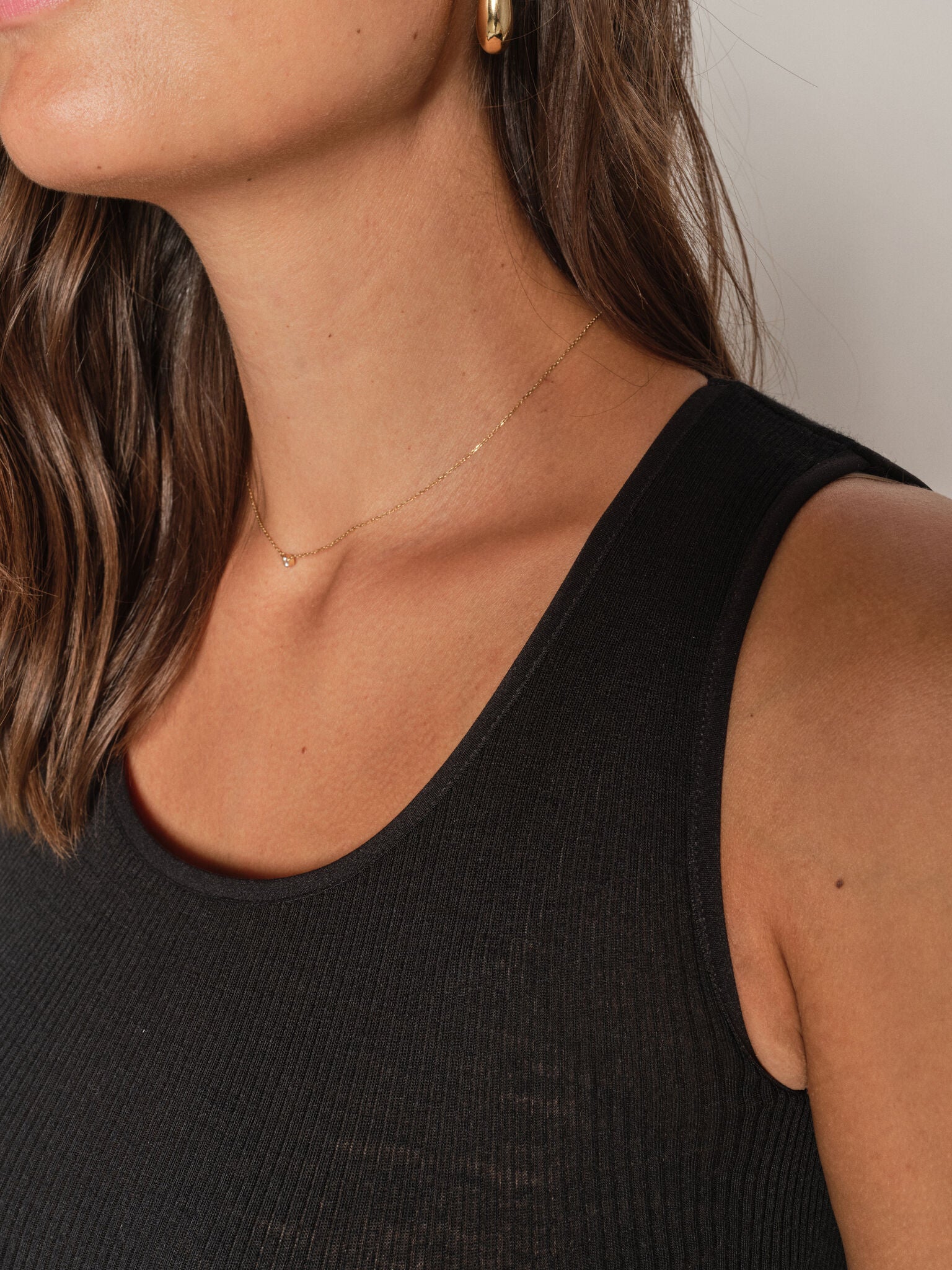 Modelshot / Black / Detail